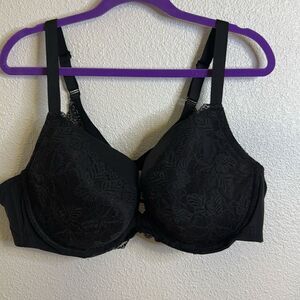 Auden- black T-shirt bra - lace detail- 46D
